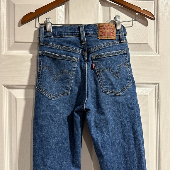 Jeans - Picture 6 of 8